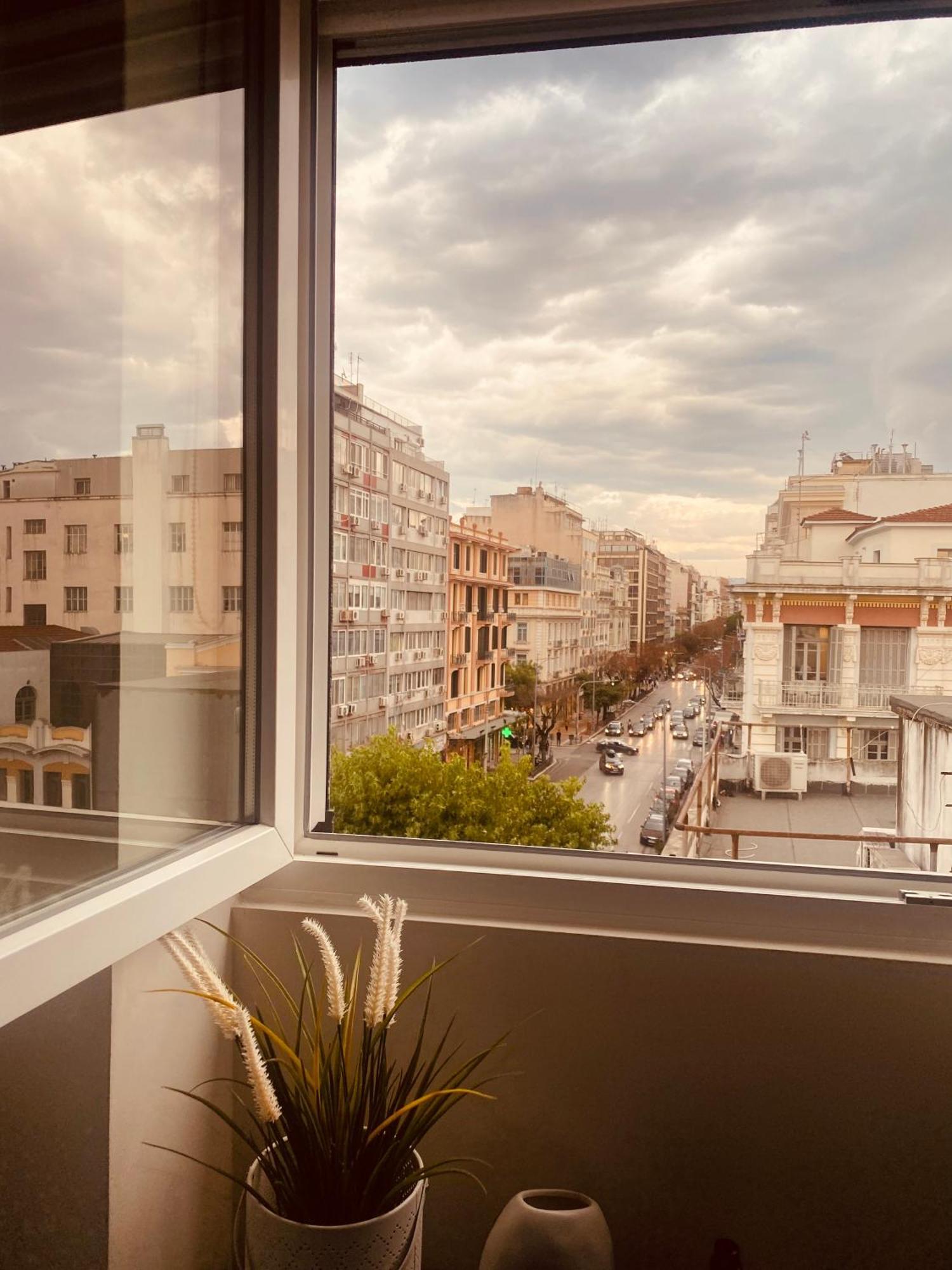 Rainbow Suites Tesalonika Bagian luar foto