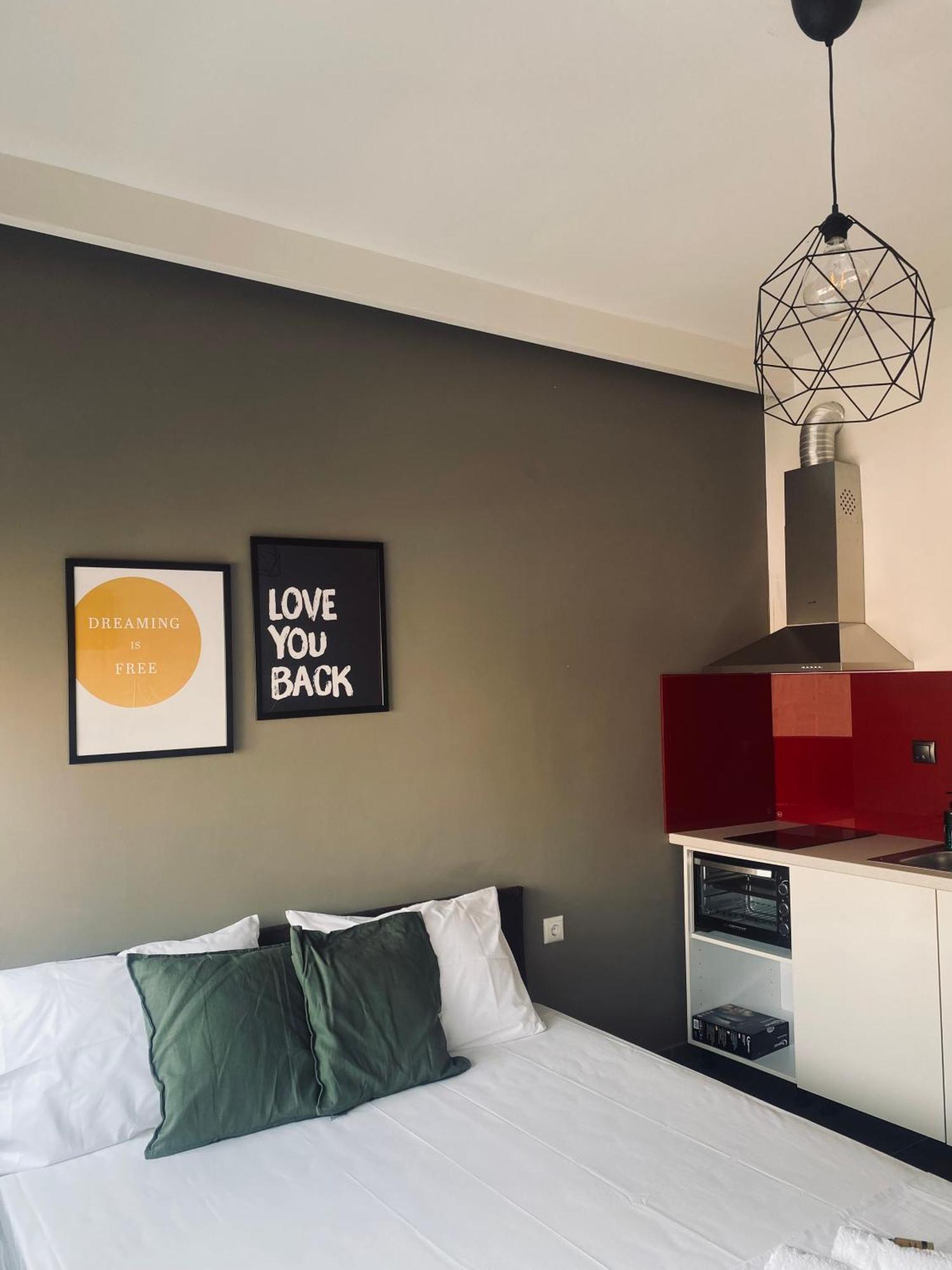 Rainbow Suites Tesalonika Bagian luar foto