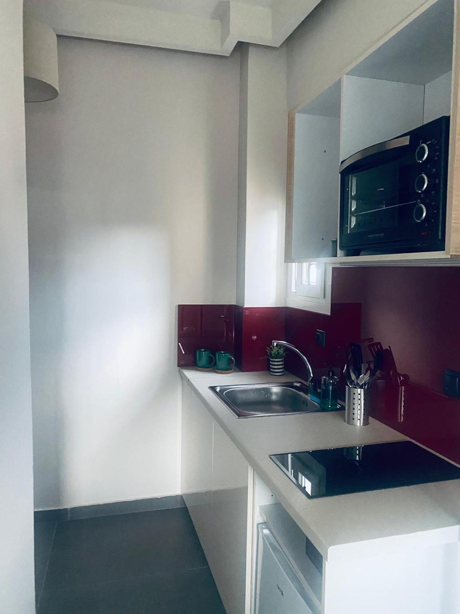 Rainbow Suites Tesalonika Bagian luar foto